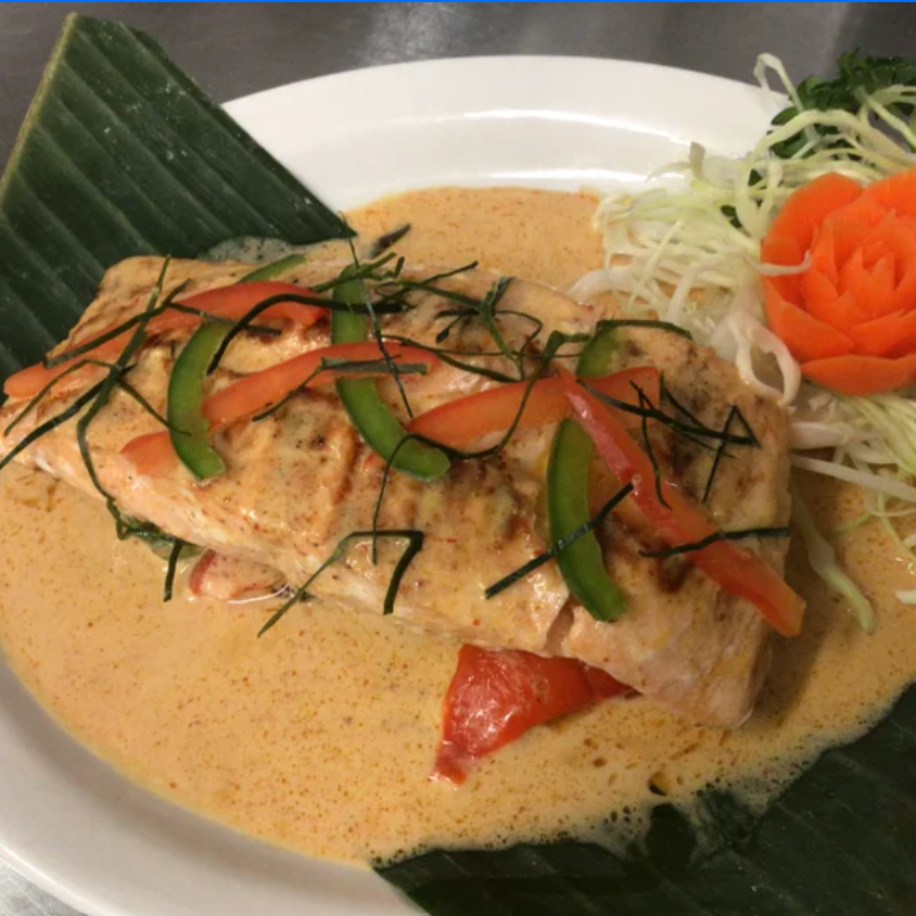 Choo Chee Salmon (175g Fillet)