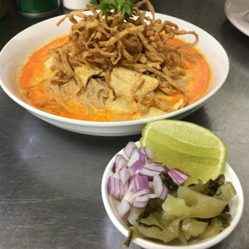 Khao Soi Noodle Soup (Chicken)