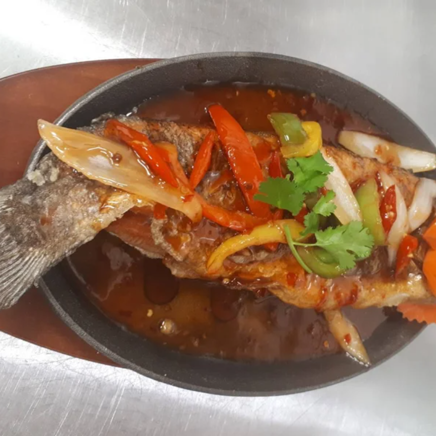 Pla Rad Prik (Whole Trout)